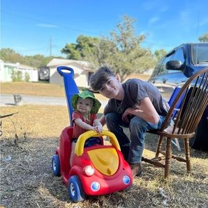 Meet your Posher, Daniel